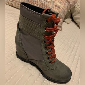 Sorel Joan of Artic Wedges Size 8